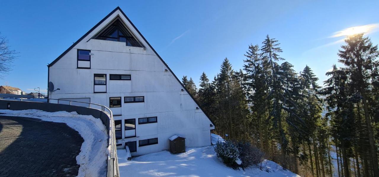 Pistenblume Apartment - Skipiste, Stadtzentrum Winterberg Esterno foto